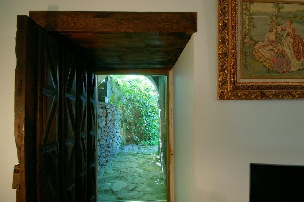 Casa Grande De Trives Bed & Breakfast Puebla de Trives Bilik gambar